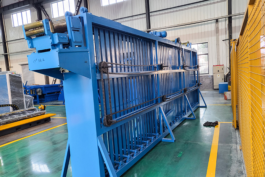 Vertical Cage Type Accumulator 